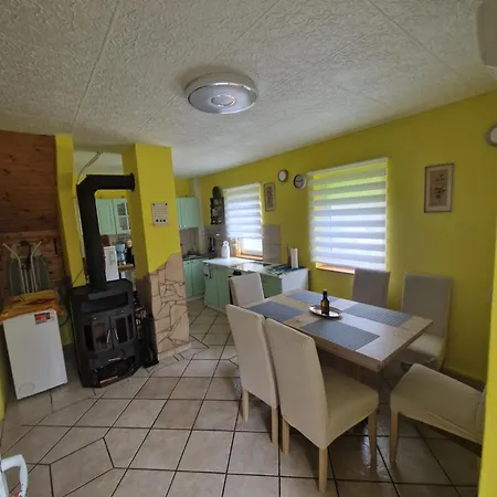 Margo Nyaralo 펜션 *