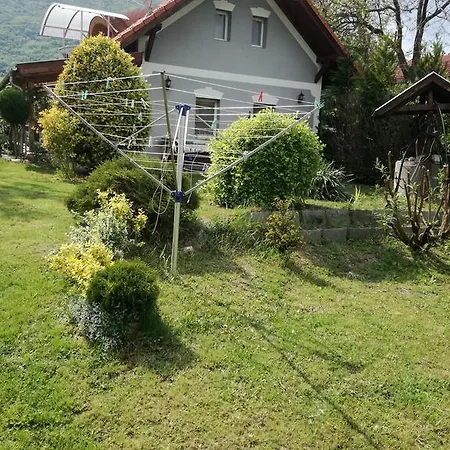 Ferienhaus Margo Nyaralo *