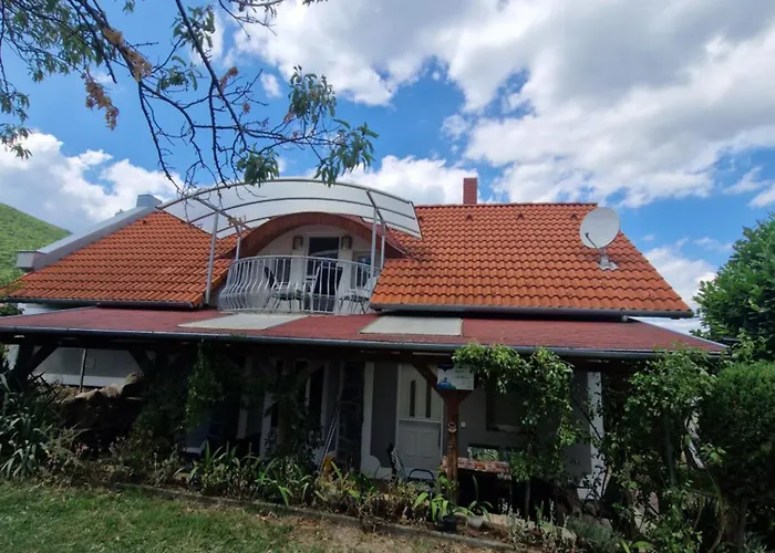 Margo Nyaralo Hébergement de vacances Balatonederics